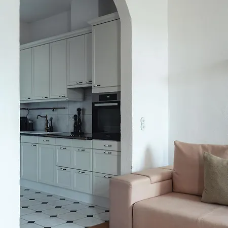 Vakantiehuis Historical Luxury Homes - Stadtvilla Mit Jacuzzi Und Garten