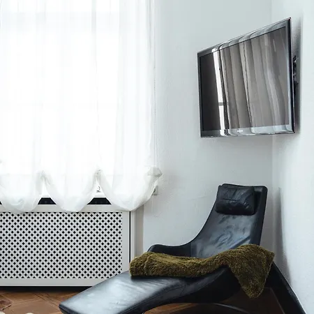 Historical Luxury Homes - Stadtvilla Mit Jacuzzi Und Garten 펜션