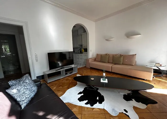 Historical Luxury Homes - Stadtvilla Mit Jacuzzi Und Garten