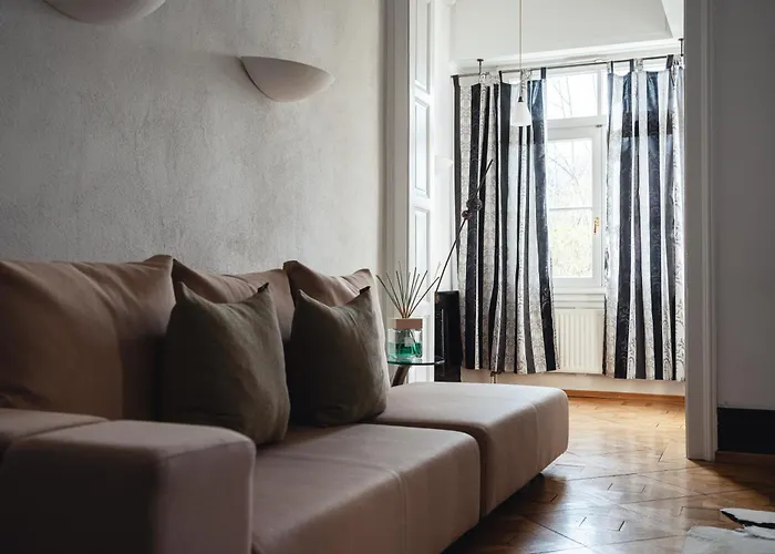 Historical Luxury Homes - Stadtvilla Mit Jacuzzi Und Garten بيت للعطل *