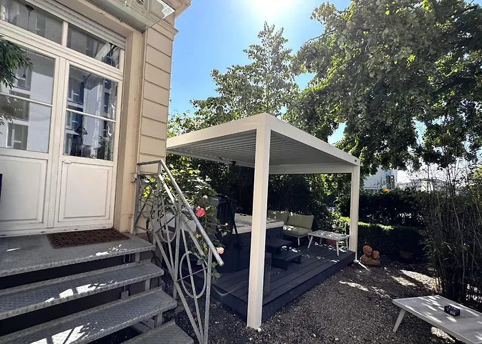 Historical Luxury Homes - Stadtvilla Mit Jacuzzi Und Garten بيت للعطل فرايبورغ